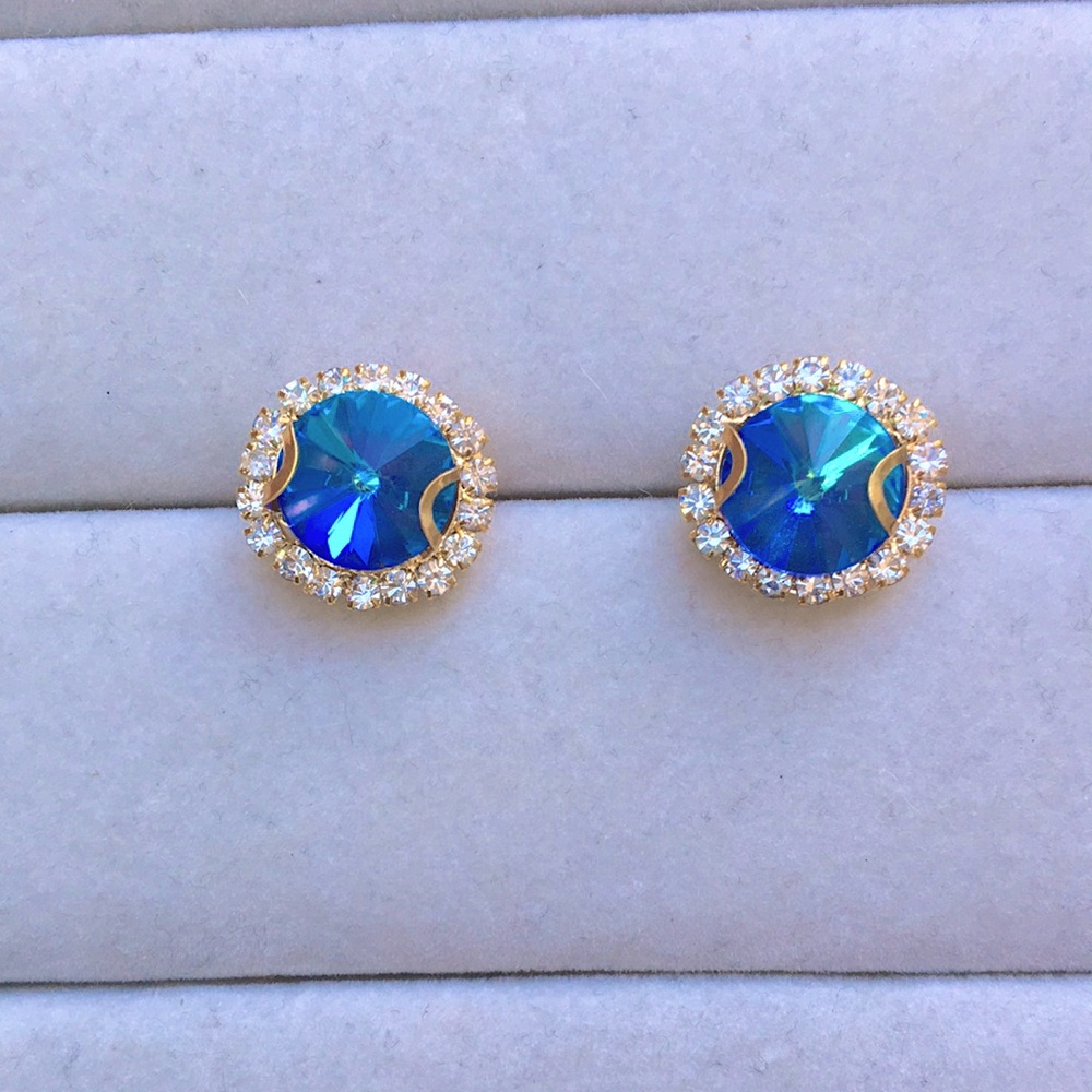 Light Sapphire Aurora Borealis + Gold Rivoli Crystal Halo Earrings - Picture 10 of 11